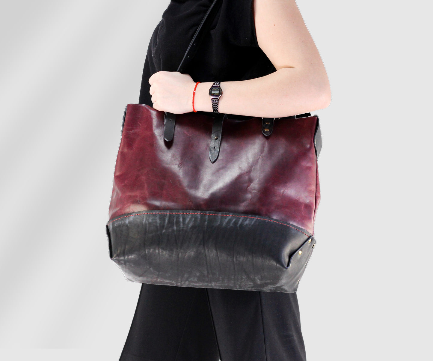 Large shopper handmade leather bag in burgundy color